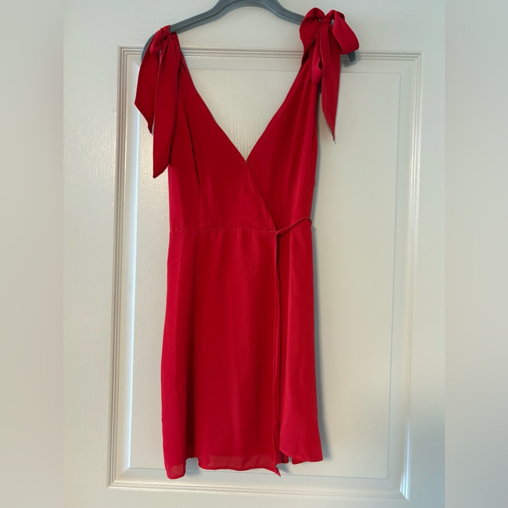 Abercrombie & Fitch Elegant Red Wrap Tie Shoulder Mini Dress